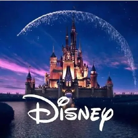 Avec Vue Sur Jardin Paris-disney-parking Prive 'pkn Meaux' Meaux